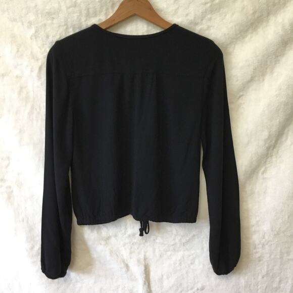 Abercrombie & Fitch Black V-Neck Crop Top - Picture 5 of 12